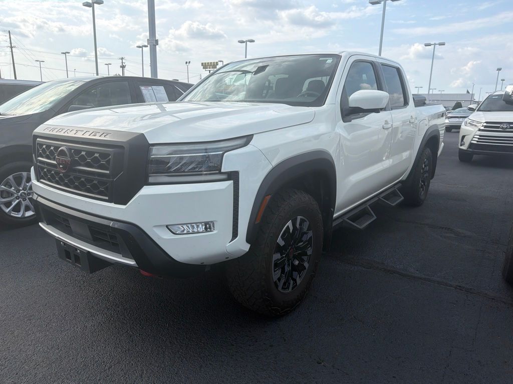 Glacier White 2022 Nissan Frontier Pickup Truck Four-Wheel Drive 9-Speed Automatic