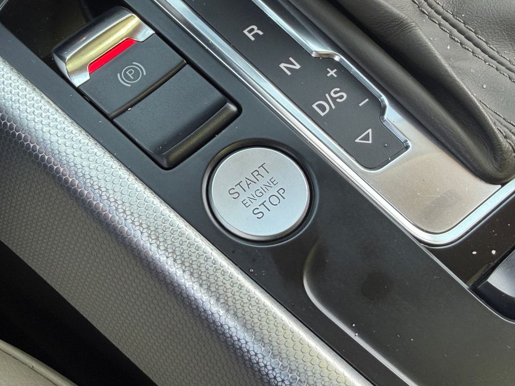 Thumbnail: 2015 Audi Q5 - 25