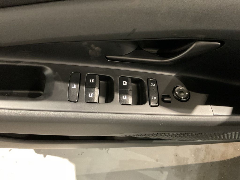 New 2026 Black Hyundai SEL Sport image 11