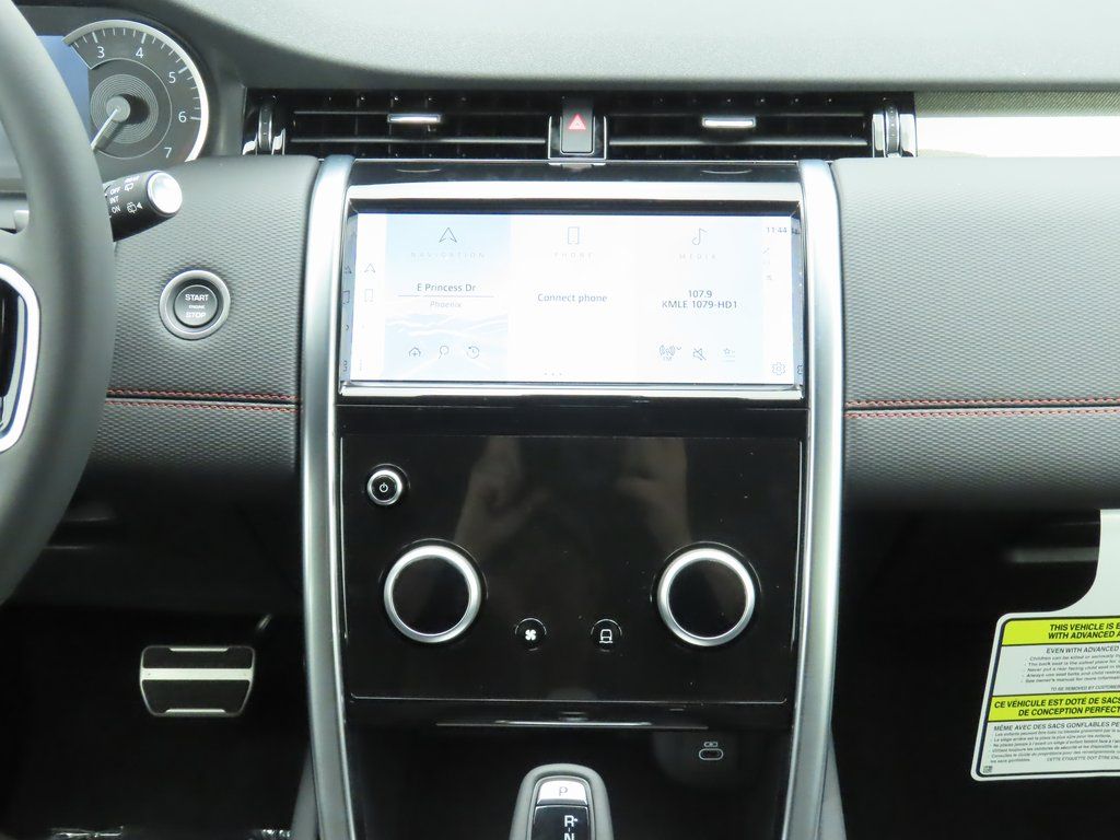 Thumbnail: 2023 Land Rover Discovery Sport - 14