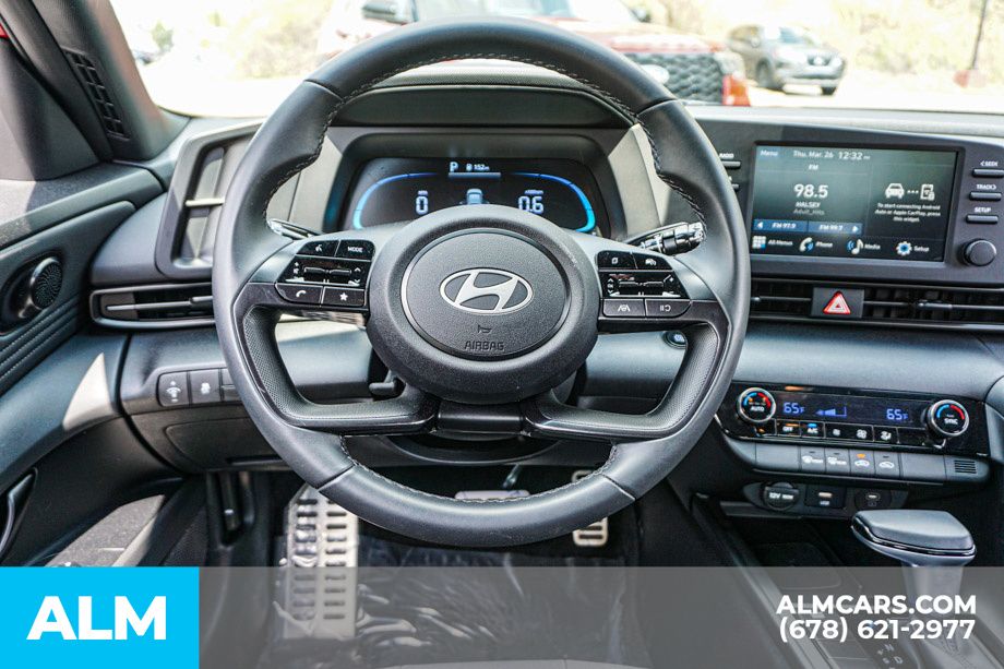 2025 Hyundai Elantra SEL - Photo 28