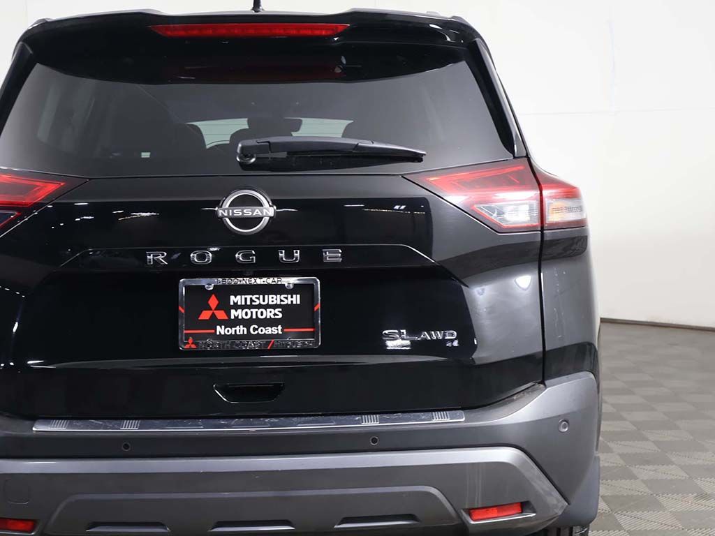Used 2023 Black Nissan SL image 17