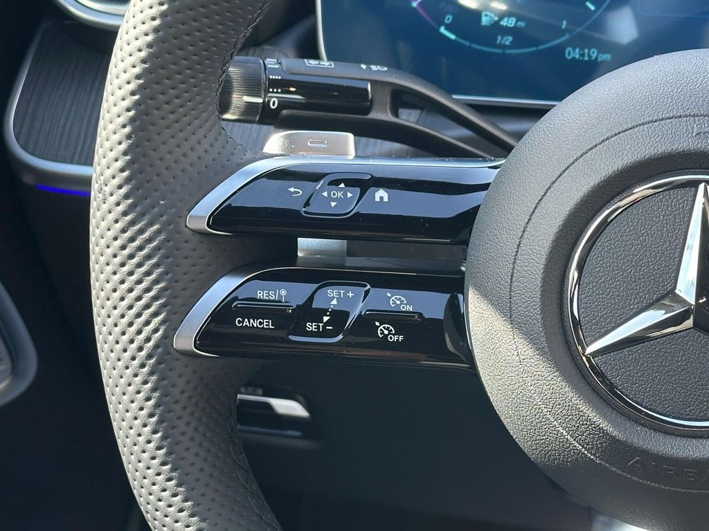 Thumbnail: 2025 Mercedes-Benz C-Class - 14