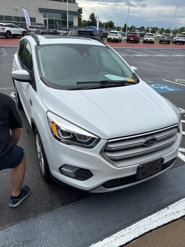 Thumbnail: 2019 Ford Escape - 8