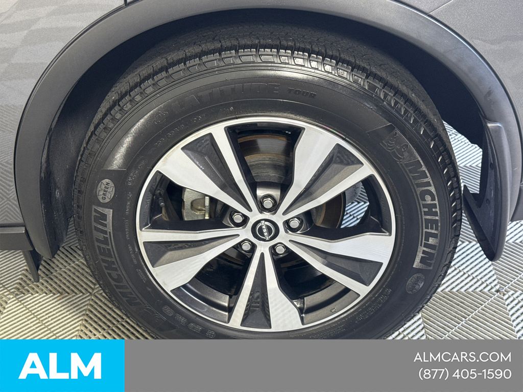 Used 2023 Gray Nissan SV image 22