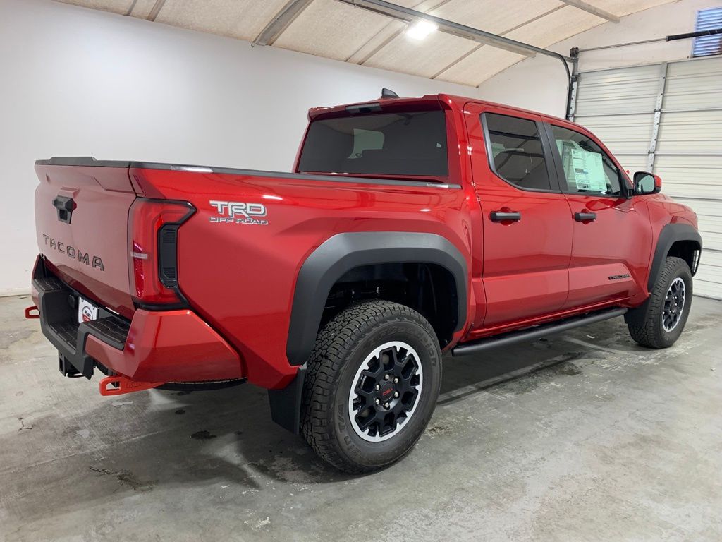 2024 Toyota Tacoma TRD Off-Road 3