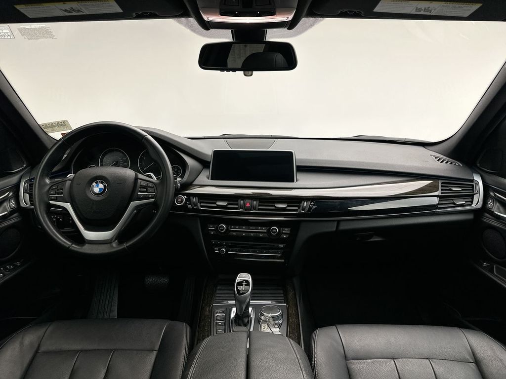 Thumbnail: 2018 BMW X5 - 8