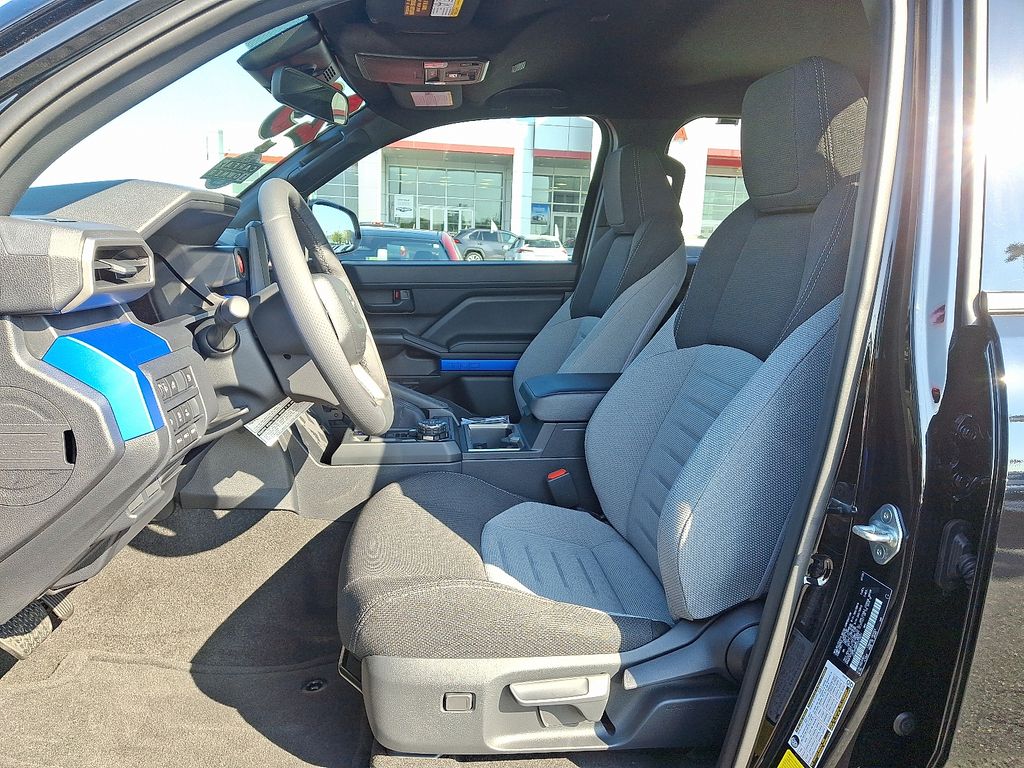 Thumbnail: 2025 Toyota 4Runner - 14