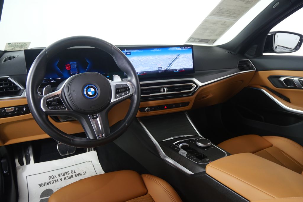Thumbnail: 2023 BMW 3 Series - 18