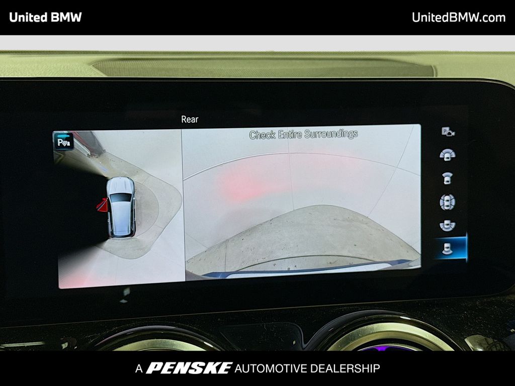 Thumbnail: 2023 Mercedes-Benz GLB - 9