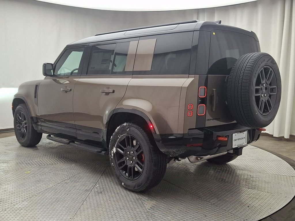Thumbnail: 2026 Land Rover Defender - 4