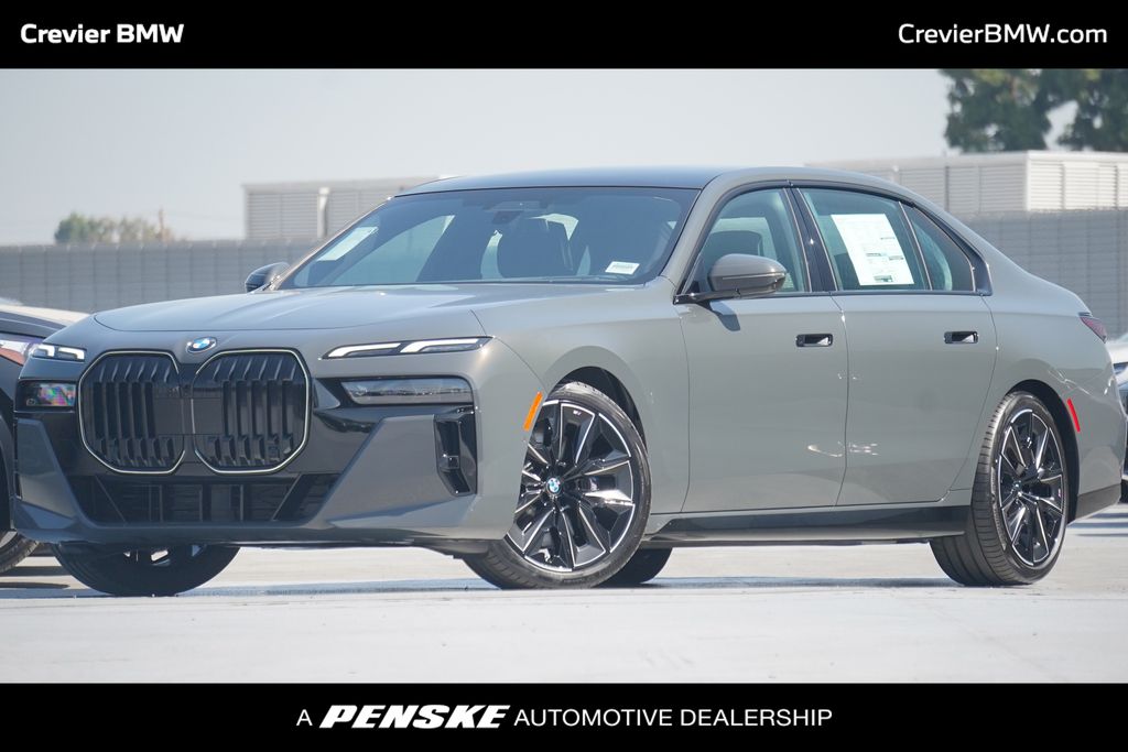 2025 BMW 7 Series 760i xDrive Hero Image