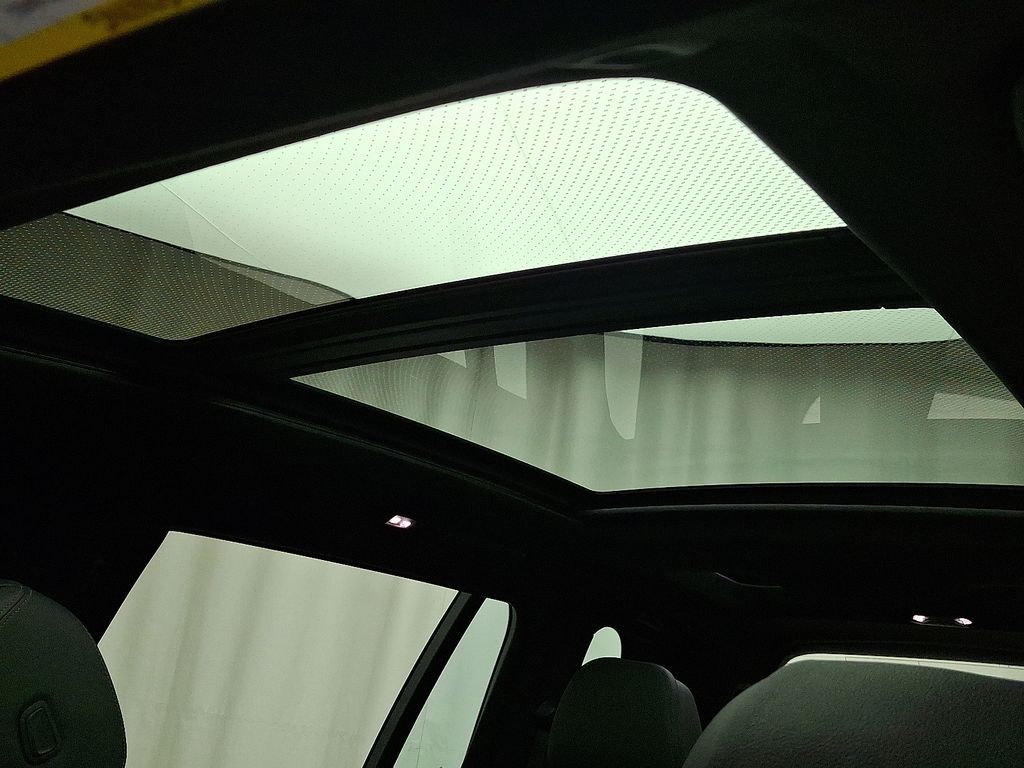 Thumbnail: 2020 BMW X7 - 16