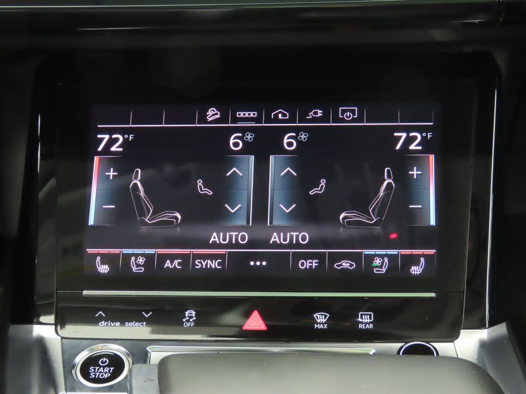 Thumbnail: 2024 Audi Q8 e-tron - 20