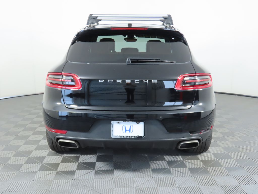 2017 Porsche Macan Base 6