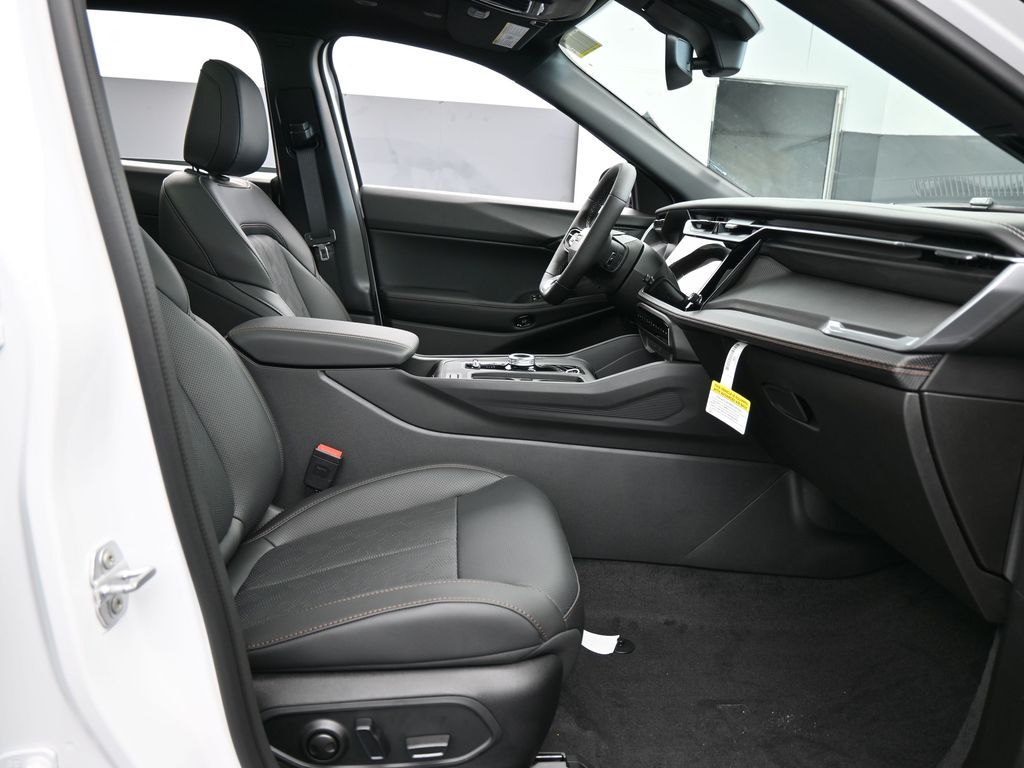 New 2026 Bright White Clearcoat Jeep Overland image 47