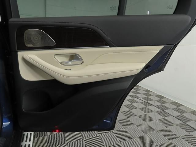 Thumbnail: 2026 Mercedes-Benz GLE - 27