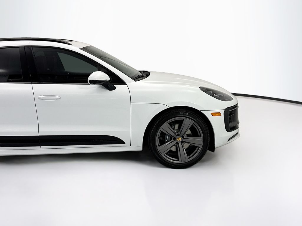 Thumbnail: 2026 Porsche Macan - 11
