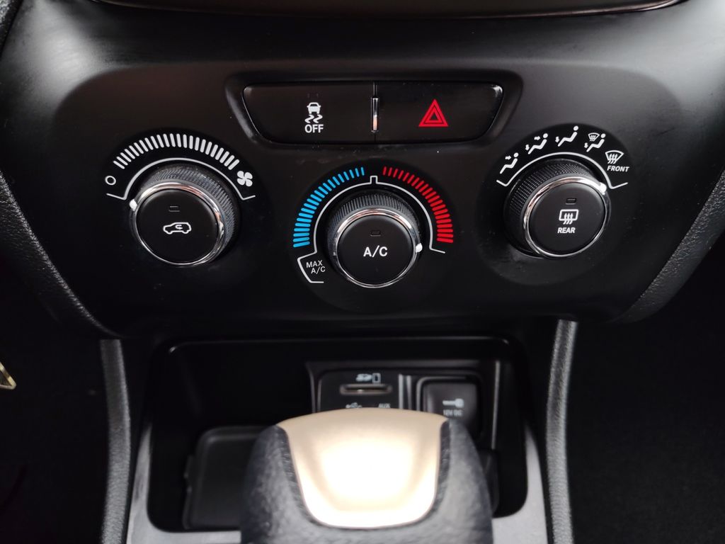 Used Car 2015 Jeep Cherokee  Sport For Sale Under $15,000 In Austin, Texas