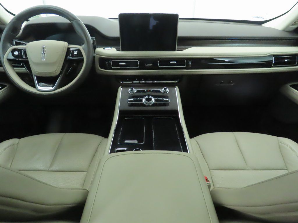 Thumbnail: 2022 Lincoln Aviator - 13