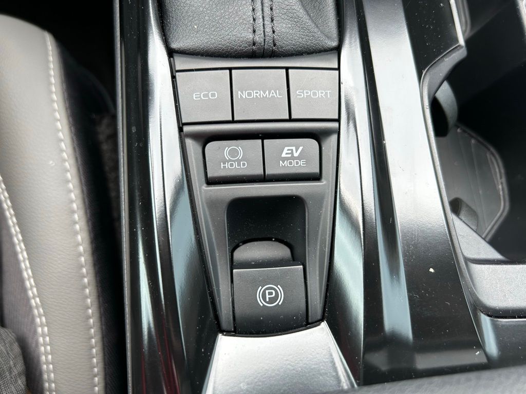 Thumbnail: 2025 Toyota Camry - 28