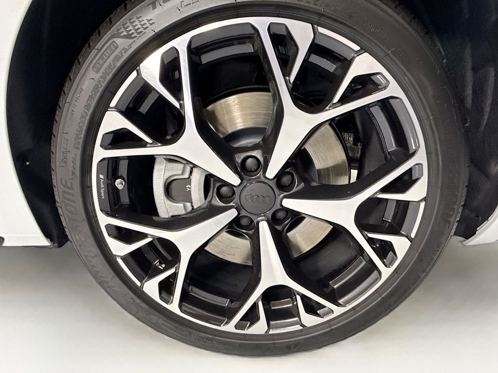 Thumbnail: 2026 Audi A6 - 32