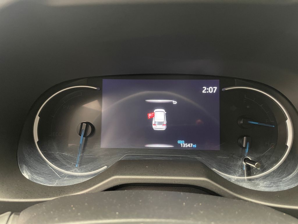 Thumbnail: 2023 Toyota RAV4 - 23