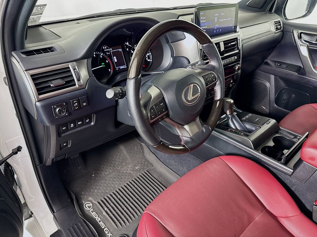 Thumbnail: 2023 Lexus GX - 9