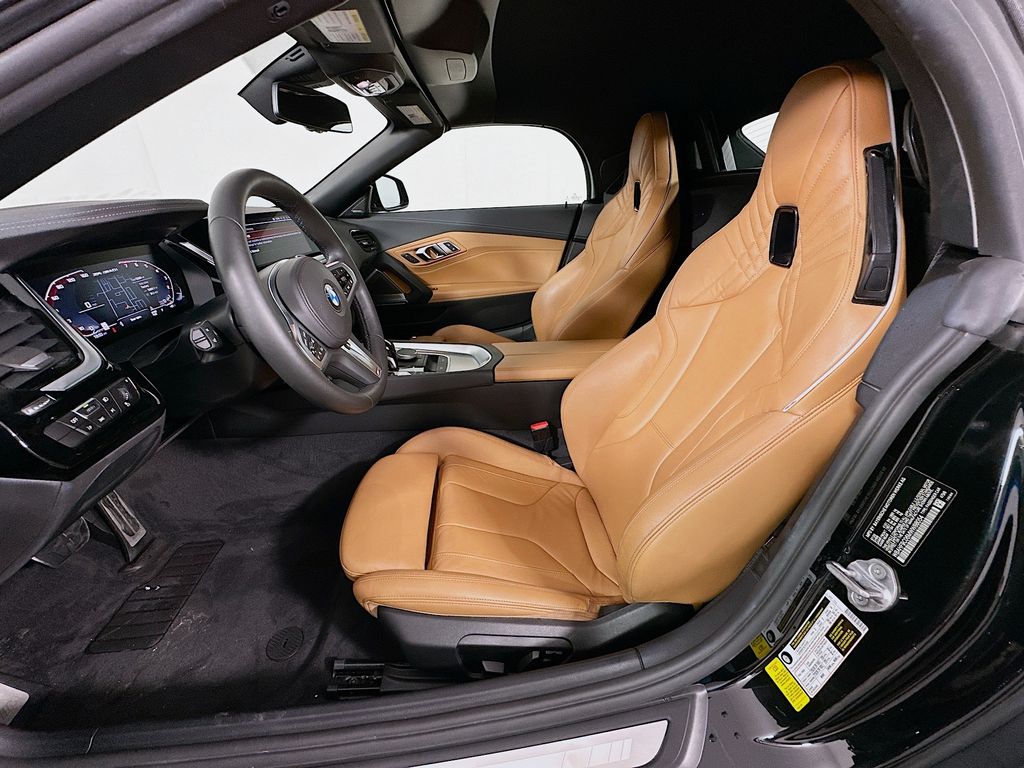 Thumbnail: 2021 BMW Z4 - 21