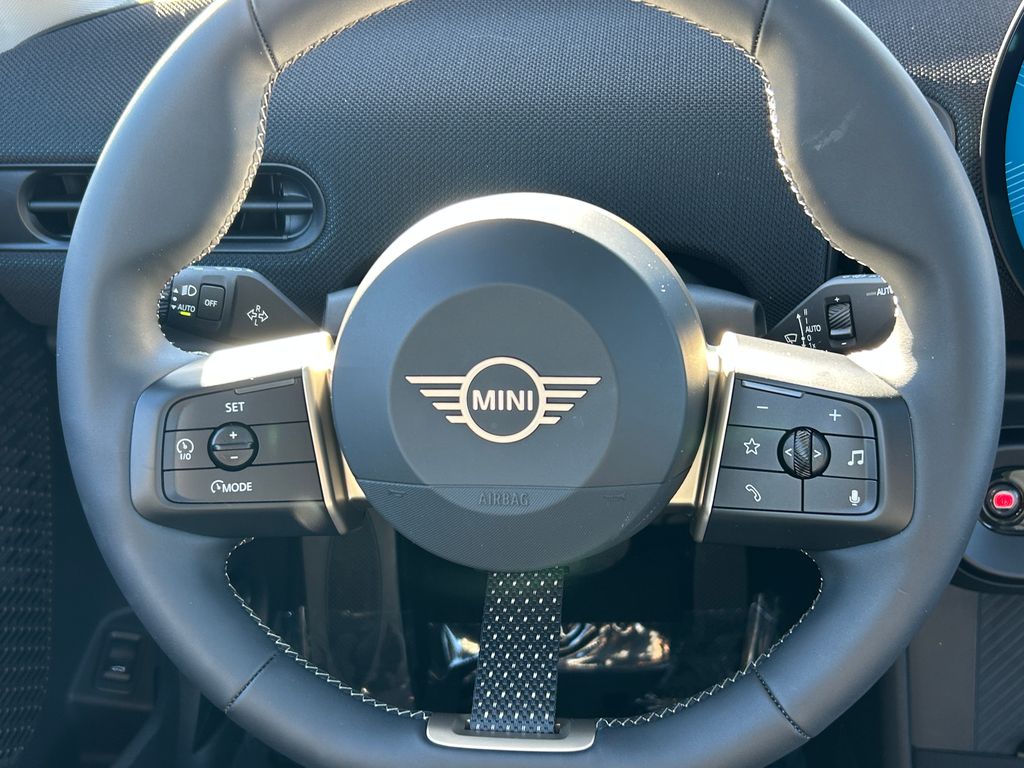 Thumbnail: 2025 MINI Cooper - 18