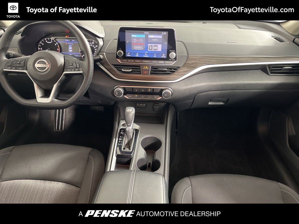 Thumbnail: 2025 Nissan Altima - 15