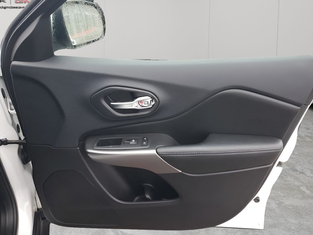 Used Car 2019 Jeep Cherokee  Latitude For Sale Under $12,000 In Austin, Texas