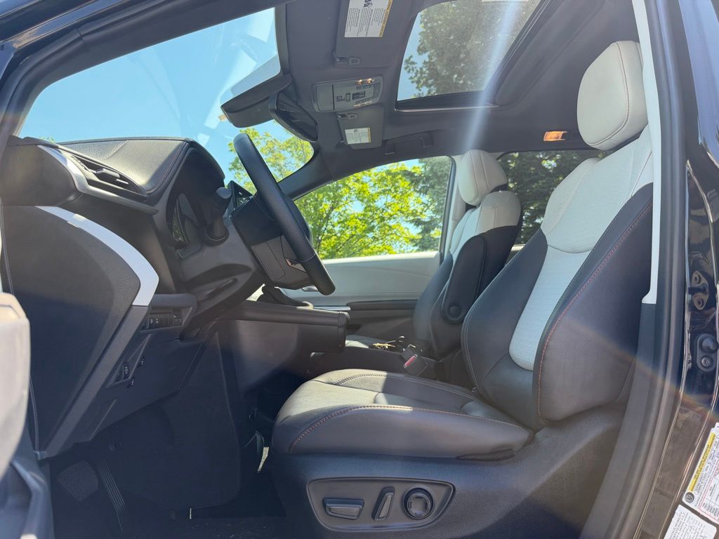 2023 Toyota Sienna XSE