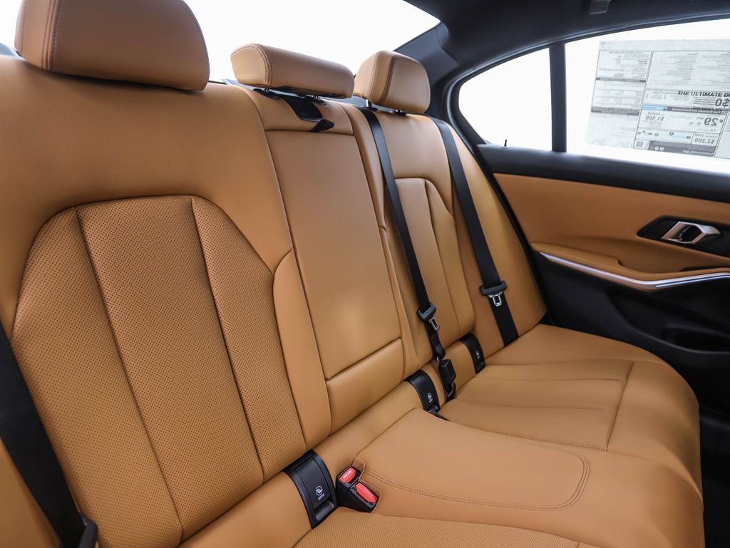 2025 BMW 3 Series 330i xDrive 26