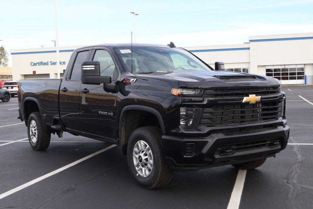 Thumbnail: 2026 Chevrolet Silverado 2500 - 10