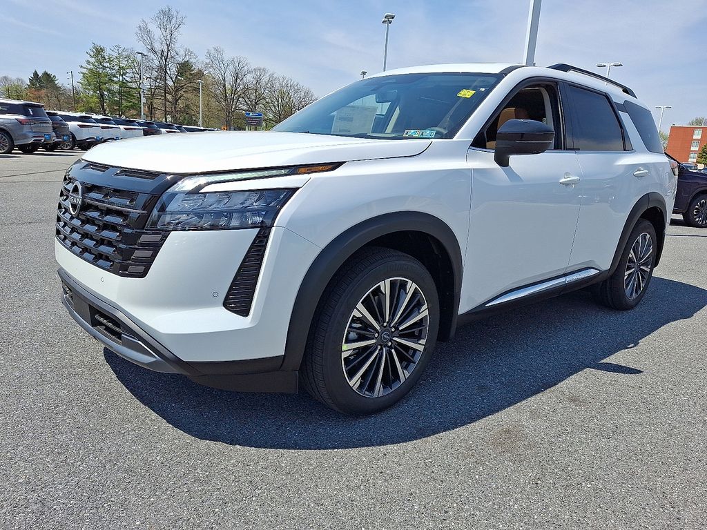 2026 Nissan Pathfinder — photo 2