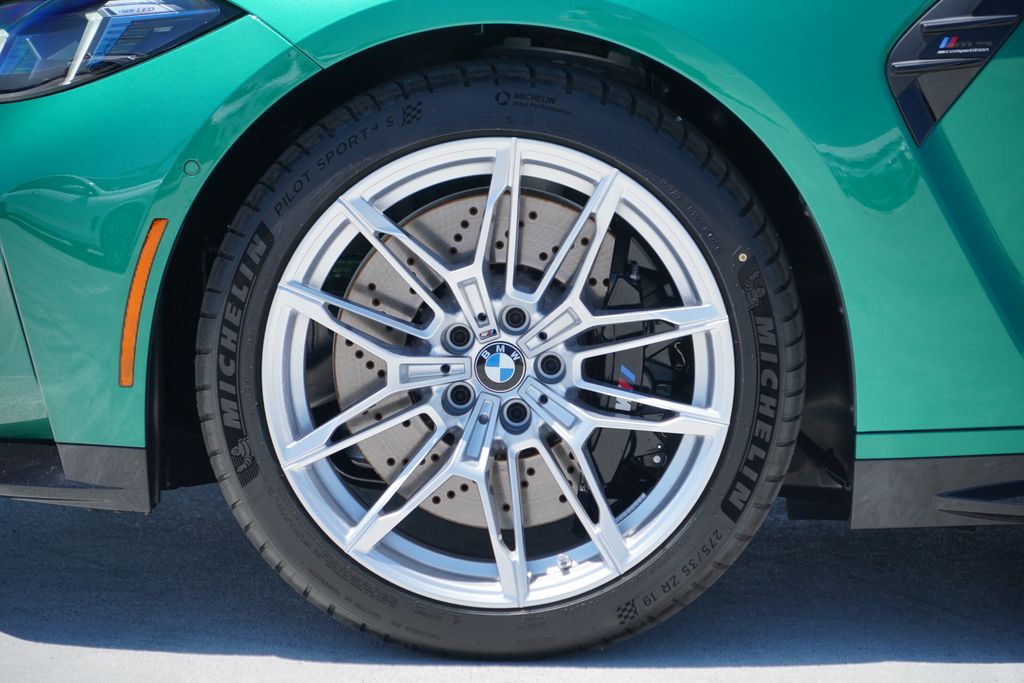 Thumbnail: 2027 BMW M4 - 7