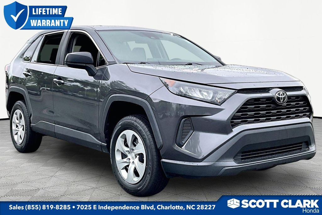 2022 Toyota RAV4 LE