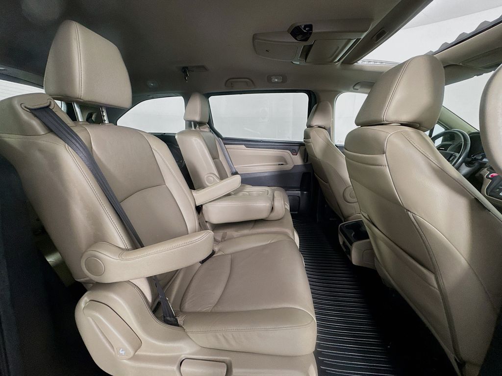 Used Car 2019 Honda Odyssey  Touring For Sale Under $30,000 In Austin, Texas