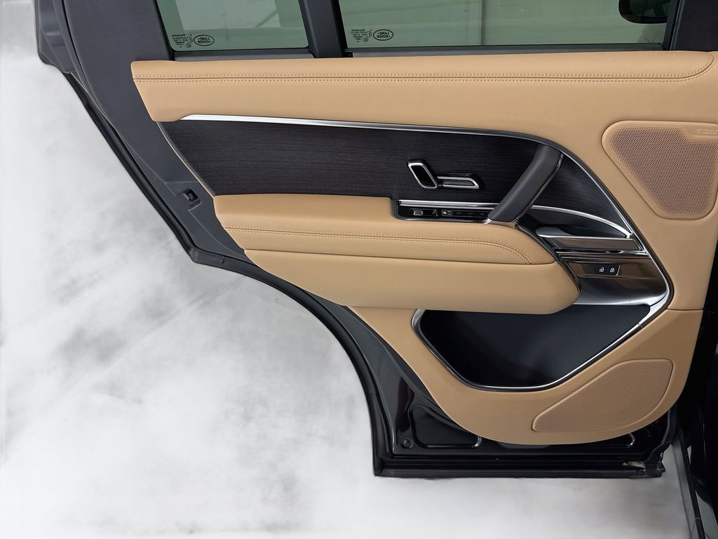 Thumbnail: 2026 Land Rover Range Rover - 25