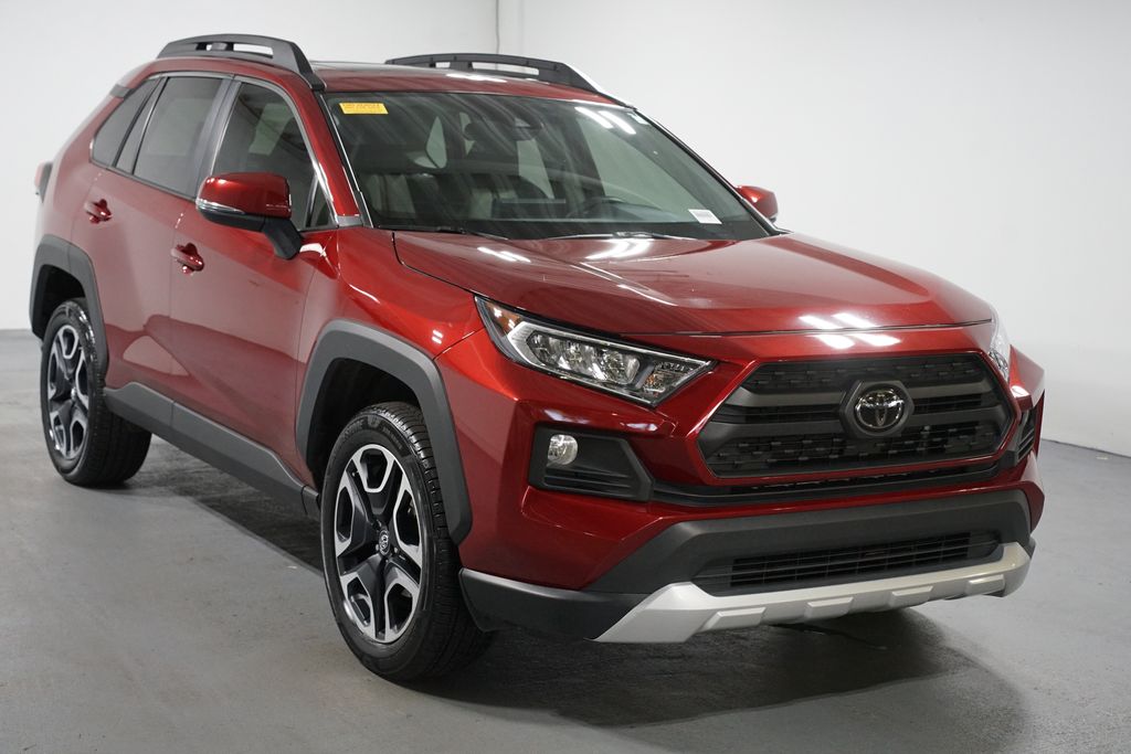 Thumbnail: 2019 Toyota RAV4 - 3