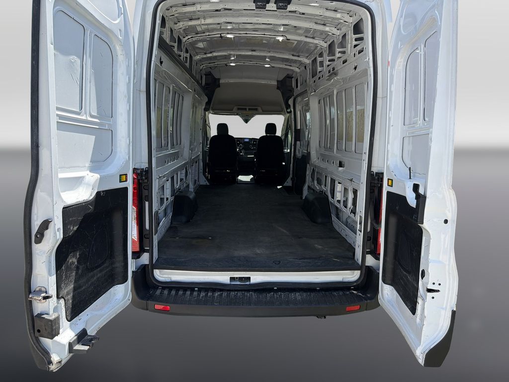 Used 2023 White Ford Base image 18