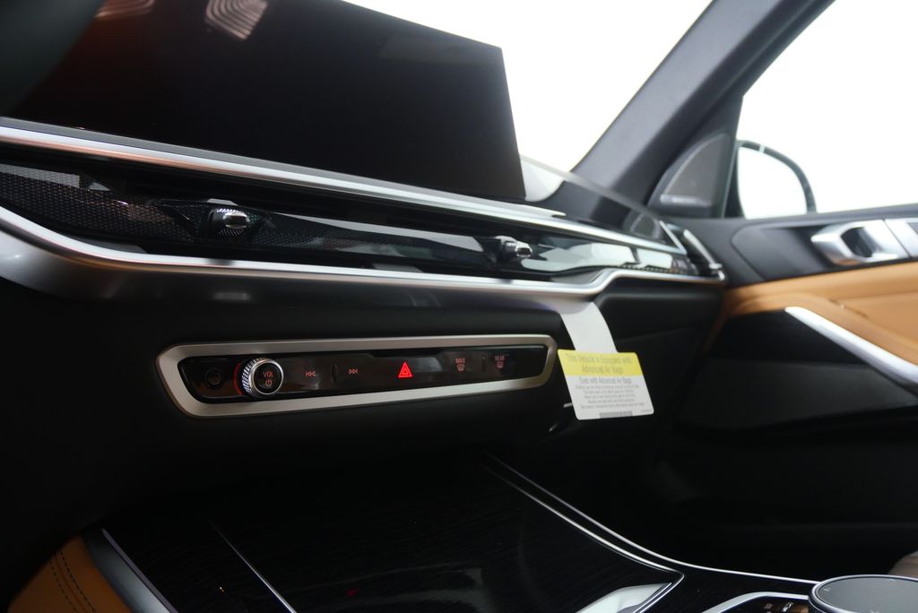 Thumbnail: 2026 BMW X5 - 20