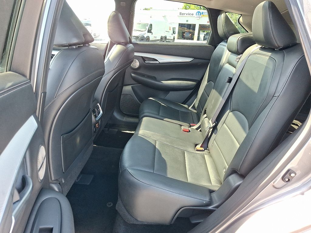 2019 INFINITI QX50 — photo 11