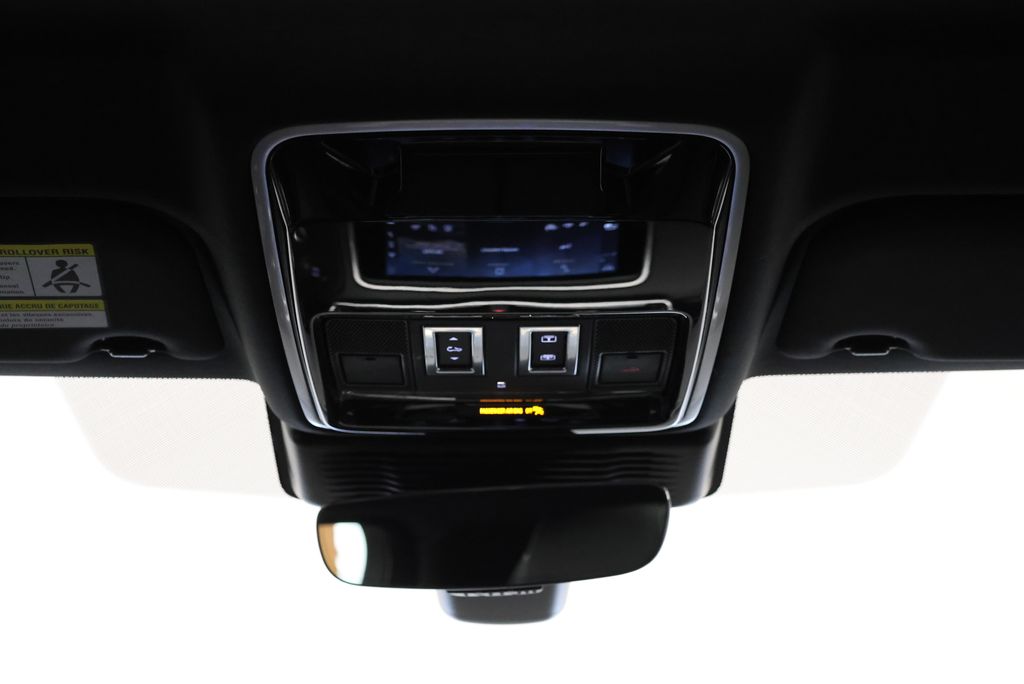 Thumbnail: 2023 Land Rover Range Rover Velar - 14