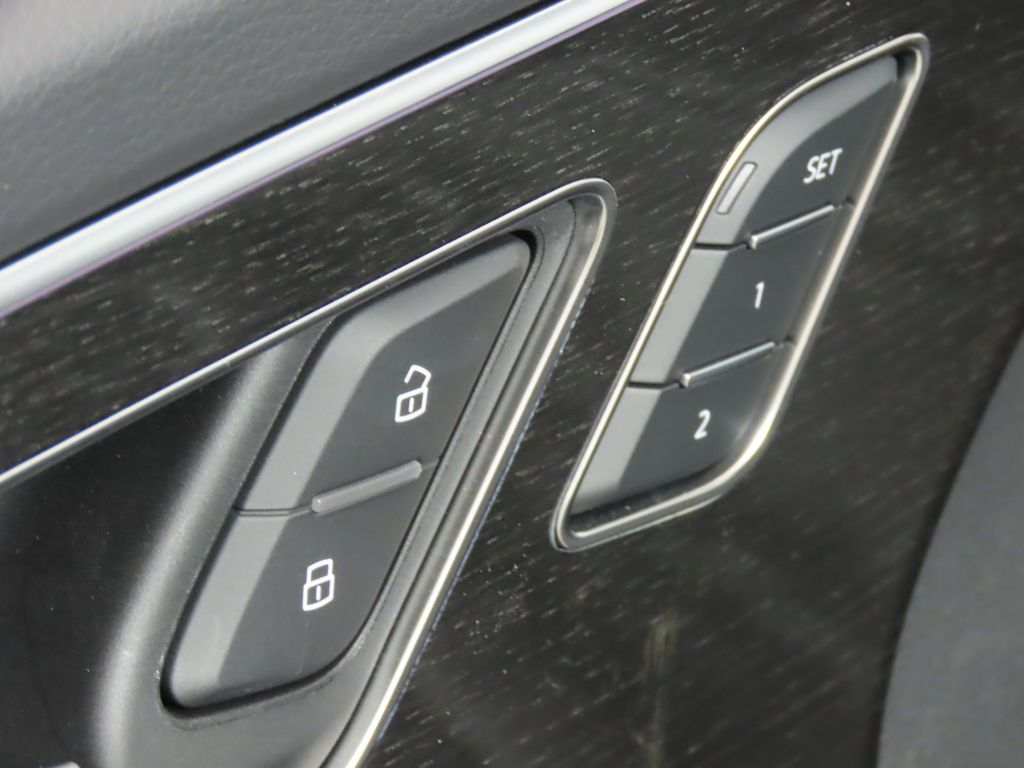 Thumbnail: 2025 Audi Q7 - 28