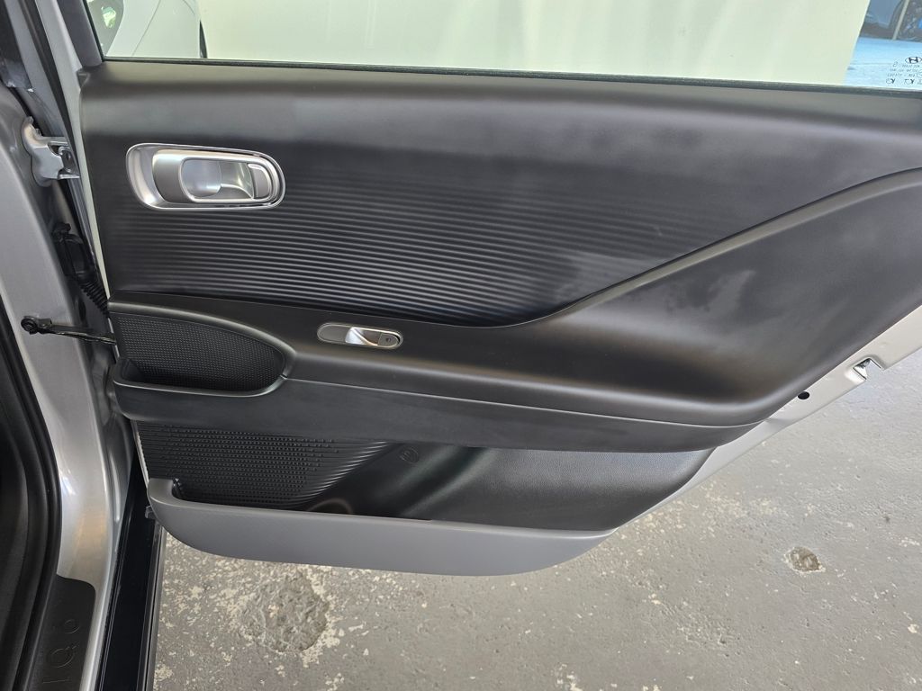 Thumbnail: 2023 Hyundai Ioniq 6 - 24