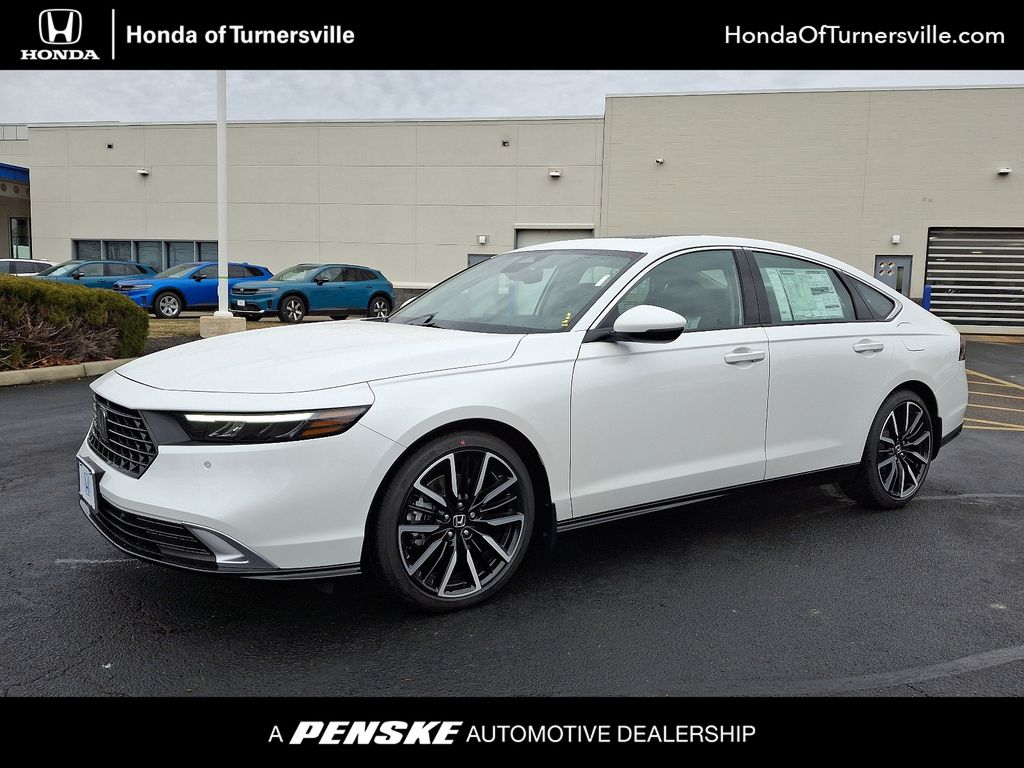 2025 Honda Accord Touring Hero Image