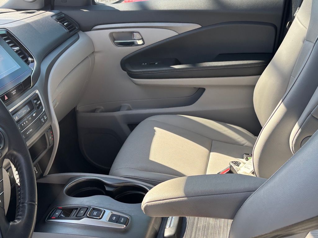 Used Car 2022 Honda Ridgeline  Rtl For Sale Under $35,000 In Austin, Texas