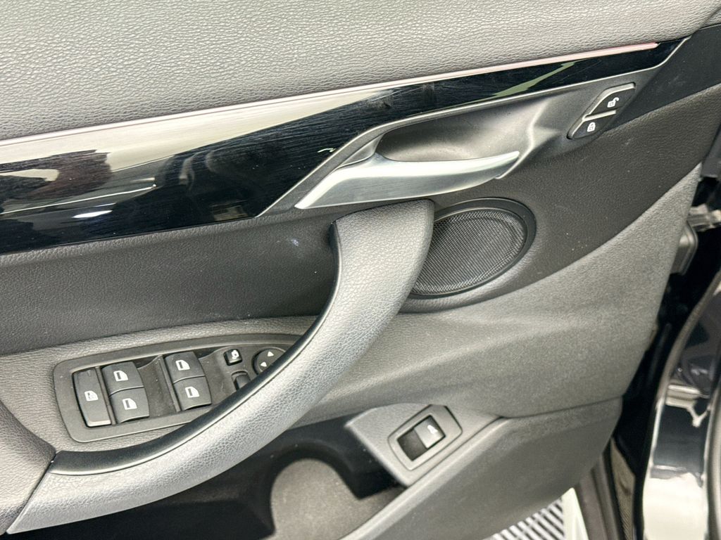 Thumbnail: 2019 BMW X1 - 22